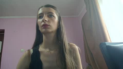 Snapshot of scarlet_rosse chatting on 05-18-26, 08:53 Scarlet online show from 05-18-26, 08:53