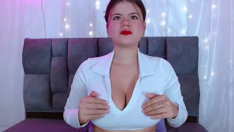 Snapshot of scarlet_sexy12 chatting on 04-22-26, 03:57 scarlet_sexy12 online show from 04-22-26, 03:57
