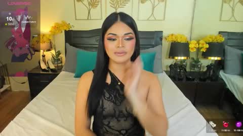 Snapshot of scarlet_snow_asian chatting on 09-19-25, 04:36 Scarlet online show from 09-19-25, 04:36