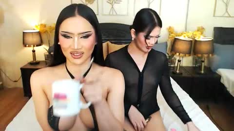Snapshot of scarlet_snow_asian chatting on 04-18-26, 06:28 Scarlet online show from 04-18-26, 06:28