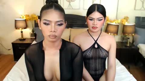Snapshot of scarlet_snow_asian chatting on 04-23-26, 12:29 Scarlet online show from 04-23-26, 12:29