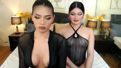 Snapshot of scarlet_snow_asian chatting on 04-25-26, 01:41 Scarlet online show from 04-25-26, 01:41