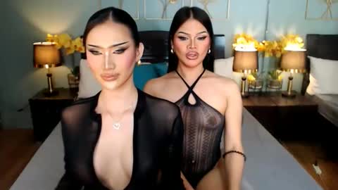 Snapshot of scarlet_snow_asian chatting on 06-11-26, 02:53 Scarlet online show from 06-11-26, 02:53