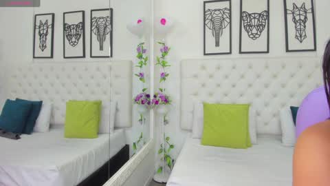 Snapshot of scarlet_stan22 chatting on 01-02-25, 10:48 Isa online show from 01-02-25, 10:48