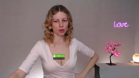 scarlet_sweety online show from 04-03-26, 06:28