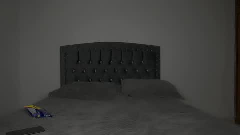 Snapshot of scarletandkate chatting on 09-09-25, 03:39 scarletandkate online show from 09-09-25, 03:39