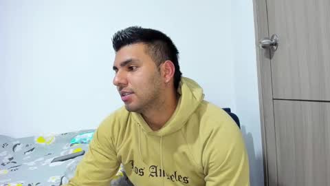 ScarletandRyan28 online show from 03-01-25, 07:19