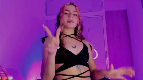 Snapshot of scarletblaze_ chatting on 06-27-26, 03:22 Scarlet online show from 06-27-26, 03:22