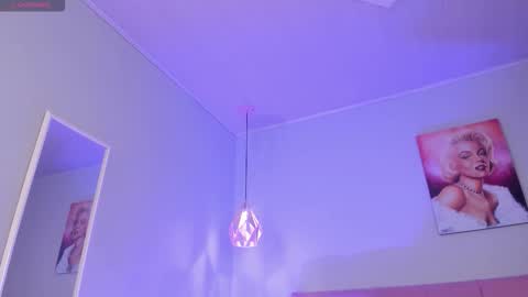 Scarlet  online show from 01-12-26, 05:56