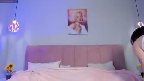Snapshot of scarletgv chatting on 03-13-26, 09:21 Scarlet online show from 03-13-26, 09:21