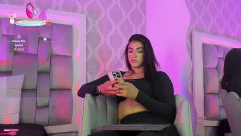              online show from 05-18-26, 07:41