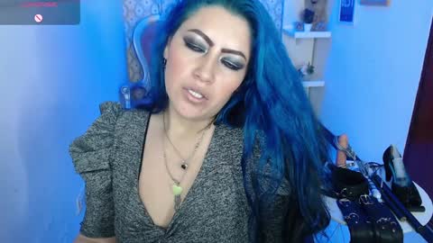 Snapshot of scarleth_bluee chatting on 01-20-25, 09:13 Scarleth online show from 01-20-25, 09:13