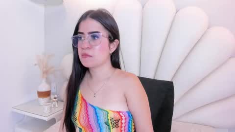 Snapshot of scarleth_fire chatting on 02-09-26, 12:31 Scarleth online show from 02-09-26, 12:31