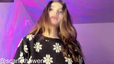 Snapshot of scarleth_owens1 chatting on 11-23-25, 06:57 online show from 11-23-25, 06:57