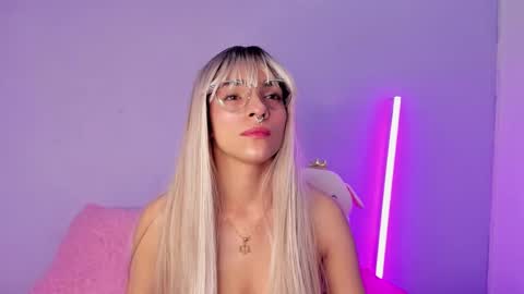 Snapshot of scarleth_red_ chatting on 01-28-25, 12:00 I am Scarleth Check mi profile online show from 01-28-25, 12:00