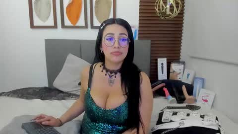 scarleth online show from 01-21-25, 05:38