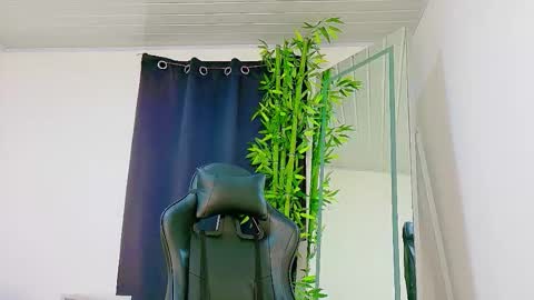 Denis online show from 12-02-25, 11:34