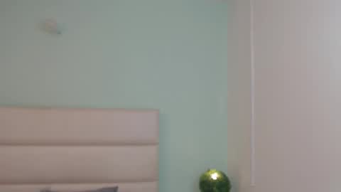 scarlet  online show from 03-01-26, 12:18