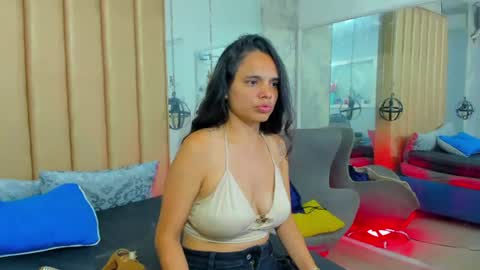 Snapshot of scarletmizstery chatting on 08-01-26, 01:27 Skarlet online show from 08-01-26, 01:27