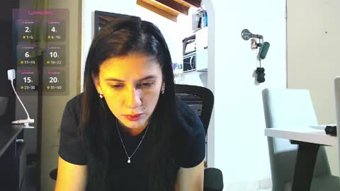 Snapshot of scarletmoons chatting on 03-30-26, 03:29 scarletmoons online show from 03-30-26, 03:29