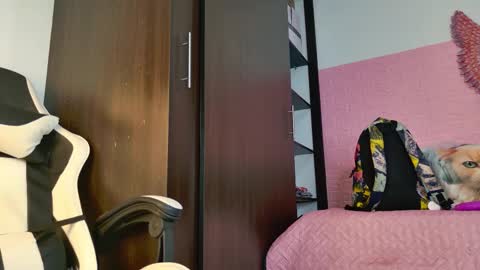 scarlett_099 online show from 09-11-25, 11:43