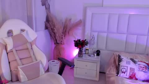 juli online show from 12-20-24, 09:06