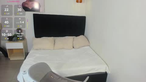 Scarlett online show from 10-27-25, 01:48