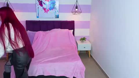 Snapshot of scarlett__bell chatting on 07-11-26, 11:46 Scarlett online show from 07-11-26, 11:46