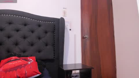 Scarlett Anaiz online show from 11-16-25, 04:56