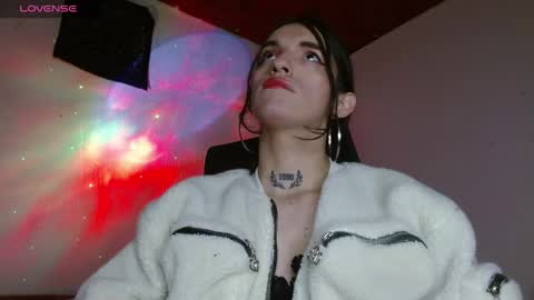 Snapshot of scarlett_crastrawberry chatting on 04-26-26, 02:09 scarlet online show from 04-26-26, 02:09