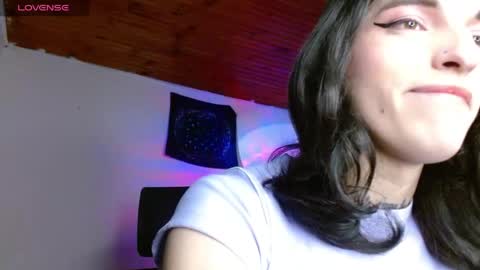 Snapshot of scarlett_crastrawberry chatting on 05-24-26, 09:09 scarlet online show from 05-24-26, 09:09