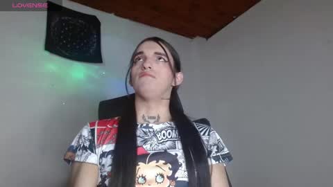 Snapshot of scarlett_crastrawberry chatting on 06-02-26, 02:13 scarlet online show from 06-02-26, 02:13