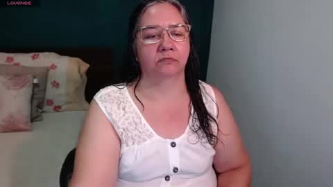 Snapshot of scarlett_duboi1 chatting on 06-23-26, 01:58 Scarlett online show from 06-23-26, 01:58