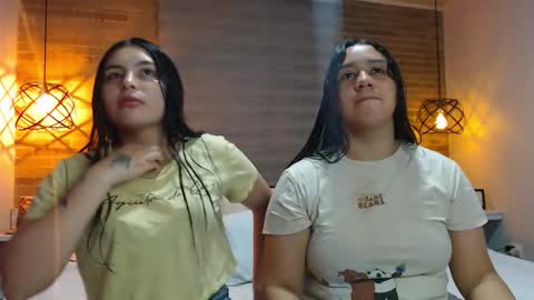 Scarlett and Jazmin online show from 11-26-25, 09:43