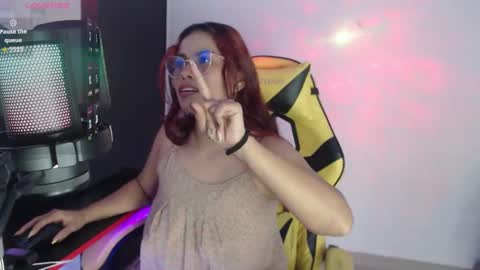 scarlett online show from 11-25-25, 05:40