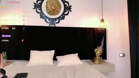 Snapshot of scarlett_hill__ chatting on 12-01-25, 12:32 SCARLETT online show from 12-01-25, 12:32