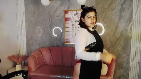 scarlett_jhonson_ch online show from 05-14-26, 12:45