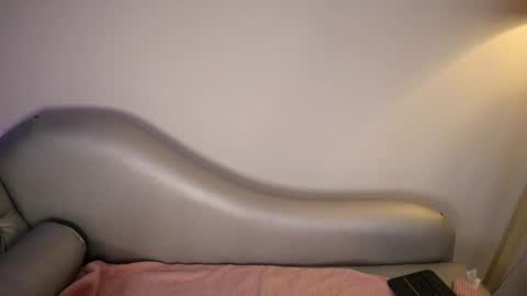 Lauren Scarlett online show from 10-28-25, 07:27