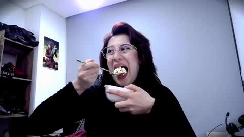Snapshot of scarlett_sen chatting on 05-14-26, 03:08 Mistress Scarlett online show from 05-14-26, 03:08
