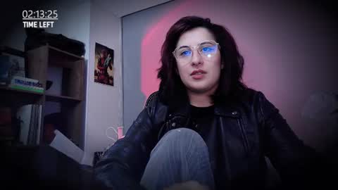Snapshot of scarlett_sen chatting on 07-23-26, 01:42 Mistress Scarlett online show from 07-23-26, 01:42