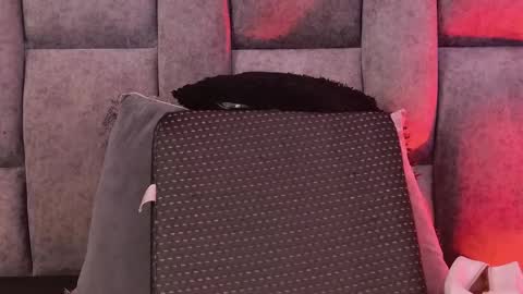 Scarlet  online show from 04-24-26, 08:55