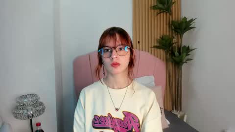 Snapshot of scarlett_smith_3 chatting on 01-07-26, 02:14 scarlett smith 3 online show from 01-07-26, 02:14