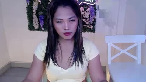 Snapshot of scarlett_sofia69 chatting on 02-08-25, 05:18 online show from 02-08-25, 05:18