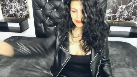 Snapshot of scarlett_w0lf chatting on 12-10-24, 05:55 Scarlett online show from 12-10-24, 05:55