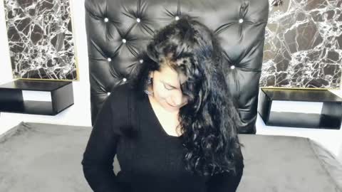 Snapshot of scarlett_w0lf chatting on 01-09-25, 03:01 Scarlett online show from 01-09-25, 03:01