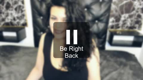 Snapshot of scarlett_w0lf chatting on 02-13-25, 07:10 Scarlett online show from 02-13-25, 07:10
