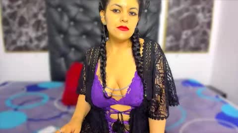 Snapshot of scarlett_w0lf chatting on 10-18-25, 03:02 Scarlett online show from 10-18-25, 03:02