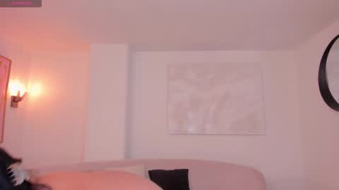 Snapshot of scarlettboss_ chatting on 12-03-25, 10:46 Scarlett online show from 12-03-25, 10:46