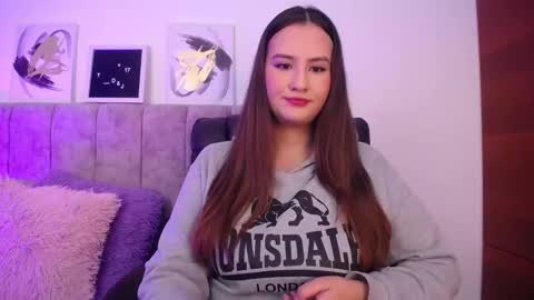 Snapshot of scarlettbrowmn chatting on 01-12-25, 02:24 Sara online show from 01-12-25, 02:24