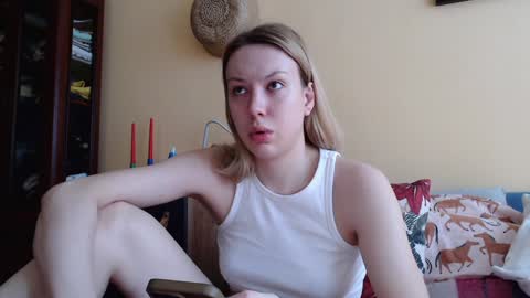 Snapshot of scarlettford chatting on 12-12-24, 09:19 Scarlett online show from 12-12-24, 09:19